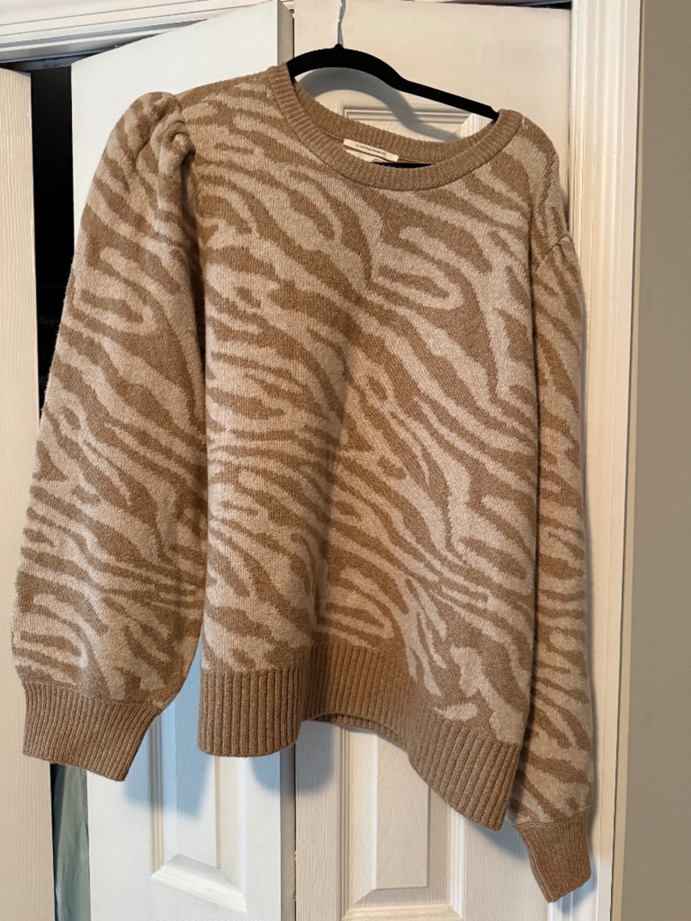Anthropologie puff shoulder sweater XL